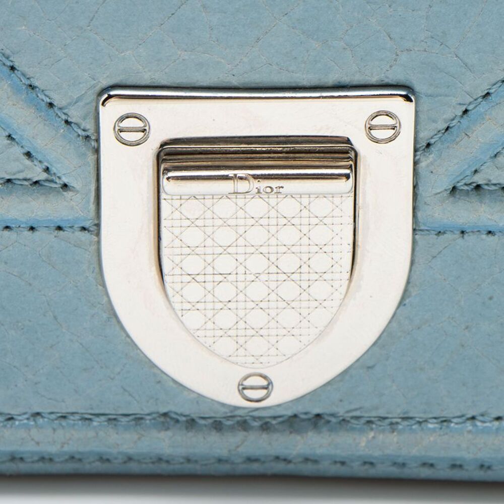 Dior Crackled Deerskin Diorama Baby Shoulder Bag - Picture 10 of 15